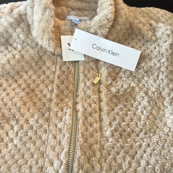 Calvin Klein Full Zip Fuzzy Vest Gold Hardware size medium - Picture 4 of 6